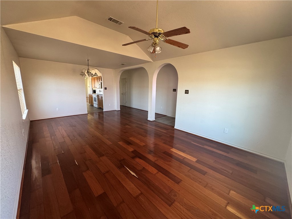 4202 Maid Marian Circle Property Photo 6