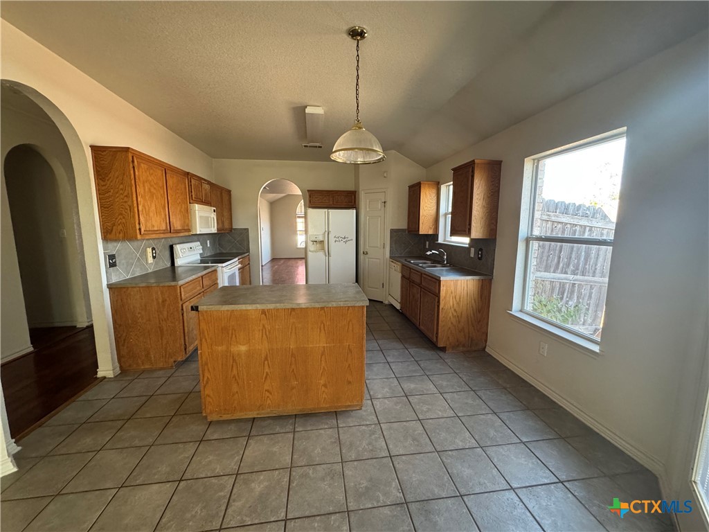4202 Maid Marian Circle Property Photo 13