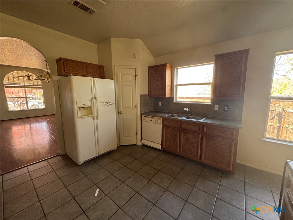 4202 Maid Marian Circle Property Photo 16