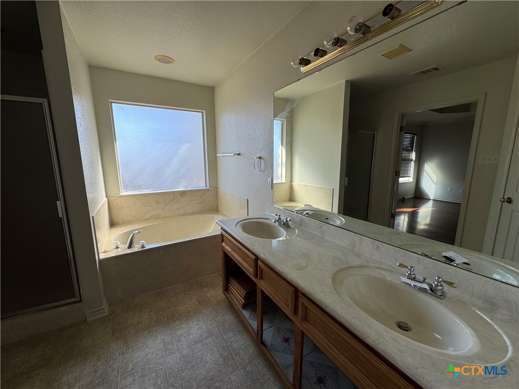4202 Maid Marian Circle Property Photo 24