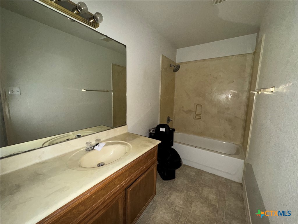 4202 Maid Marian Circle Property Photo 31