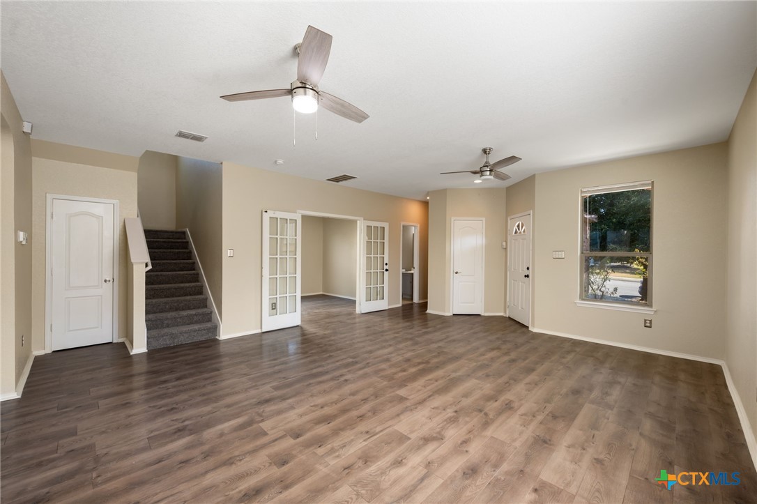 5744 Columbia Property Photo 4