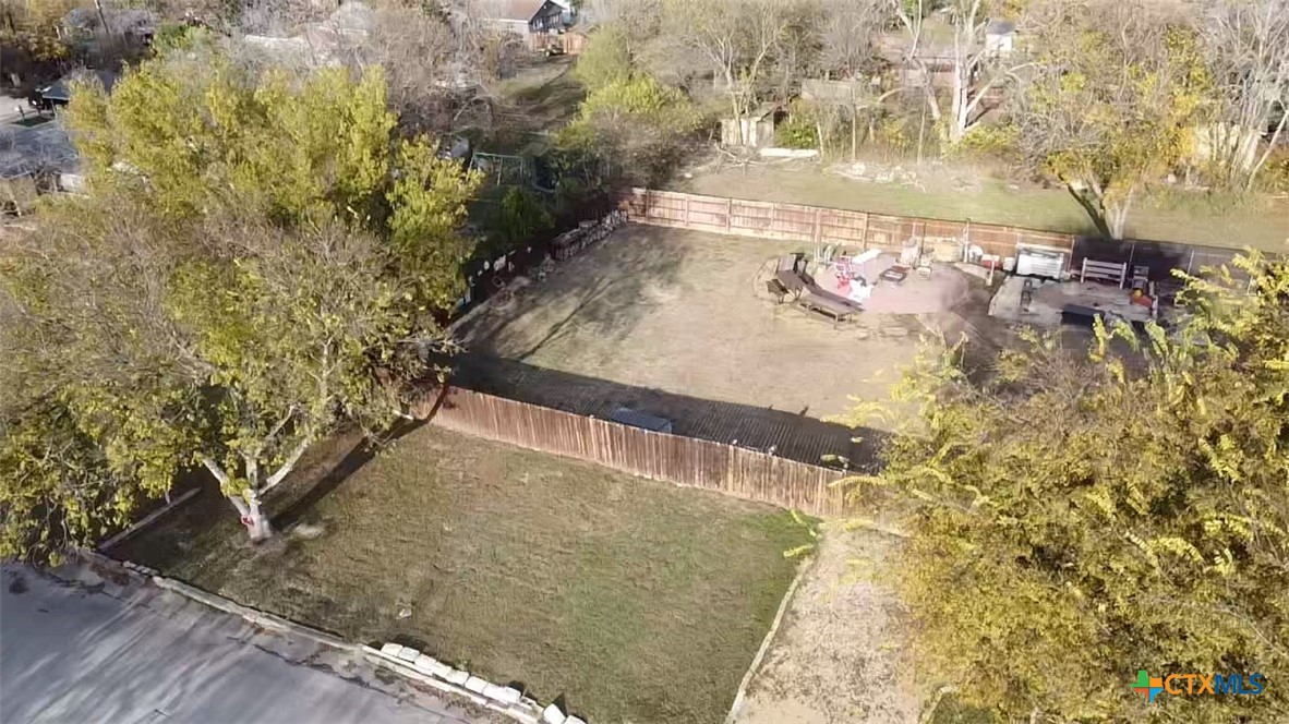 355 S Plum Avenue Property Photo 1