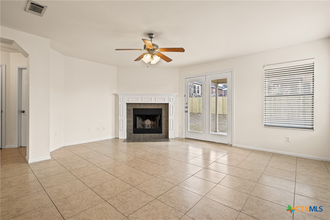 6609 Taree Loop Property Photo 6