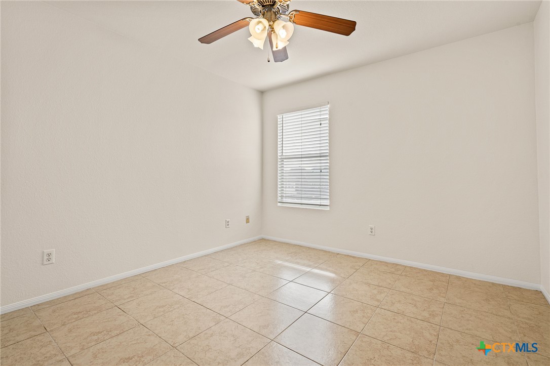 6609 Taree Loop Property Photo 11