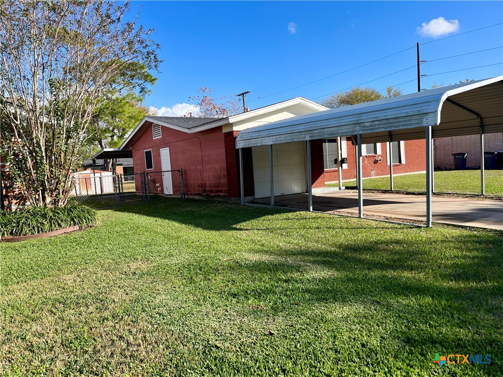 4606 Evergreen Street Property Photo 3