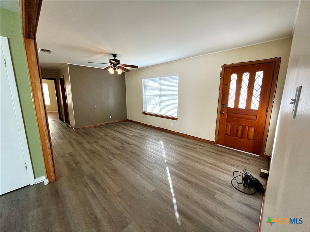4606 Evergreen Street Property Photo 6