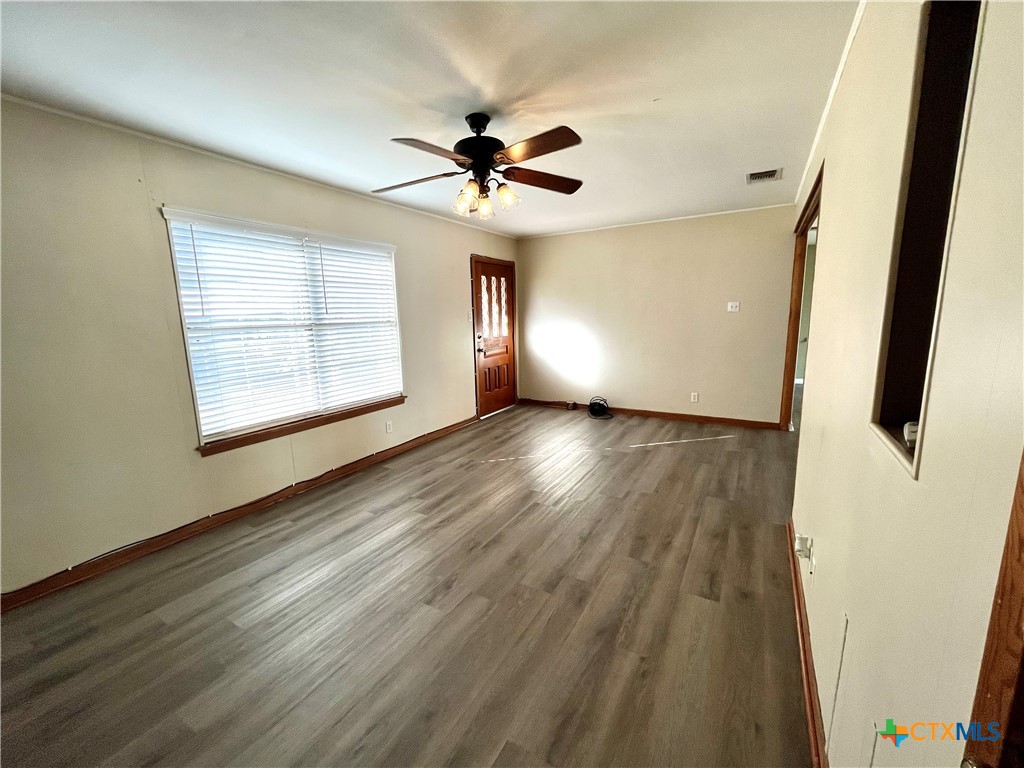 4606 Evergreen Street Property Photo 8