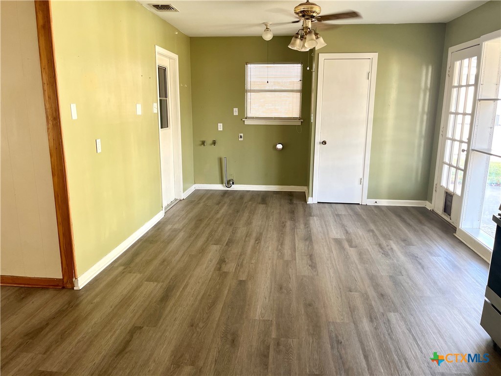 4606 Evergreen Street Property Photo 15
