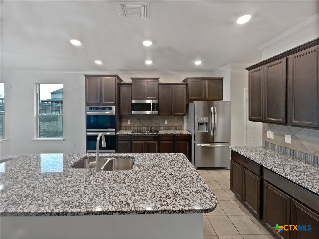 2310 Grosseto Court Property Photo 6