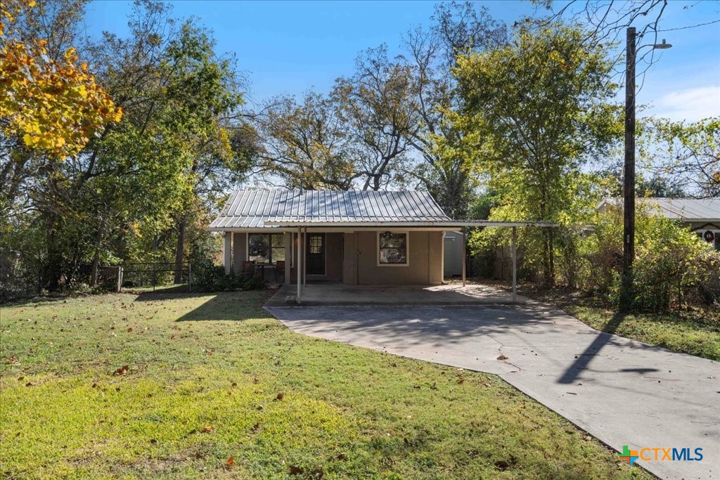 2110 River Road Property Photo 2