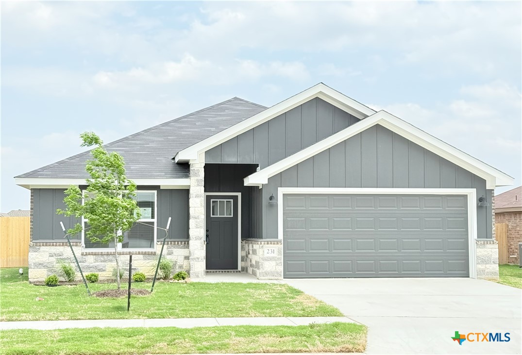 231 Fawn Ridge Drive Property Photo 1