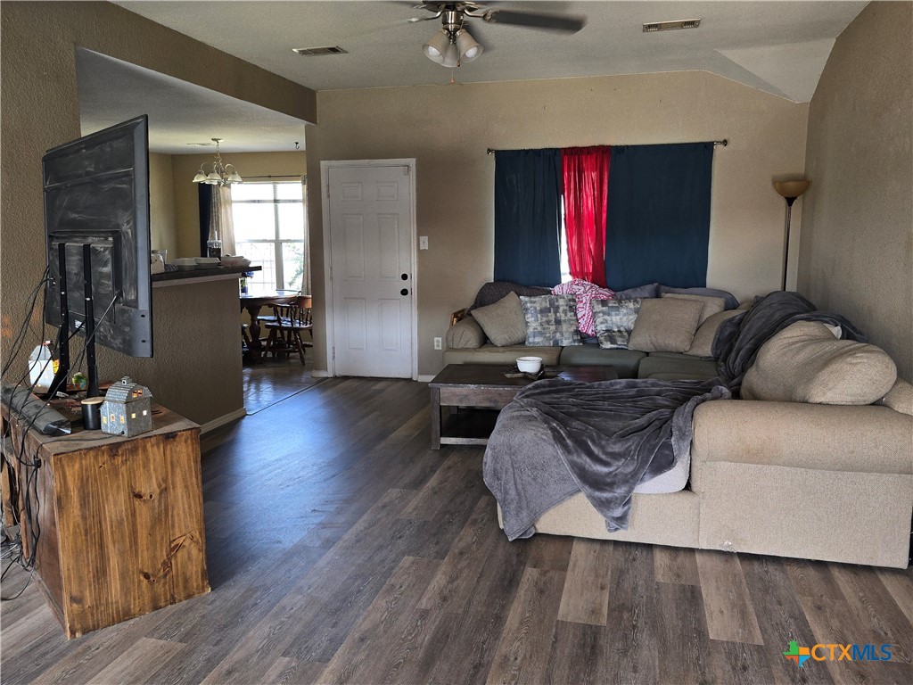 2301 Jake Drive Property Photo 2