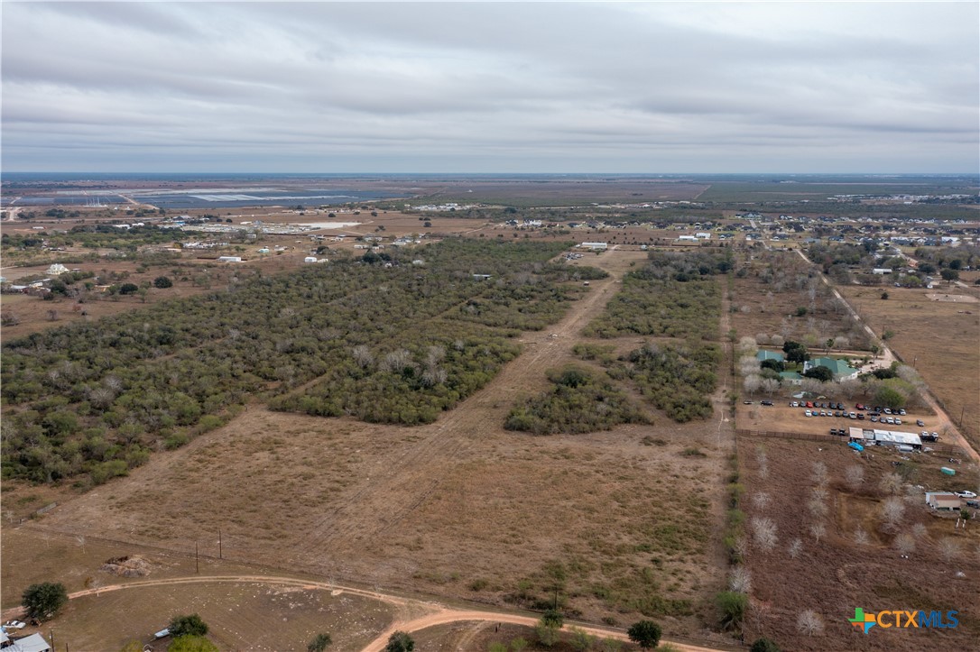 916 Tate Road Property Photo 1