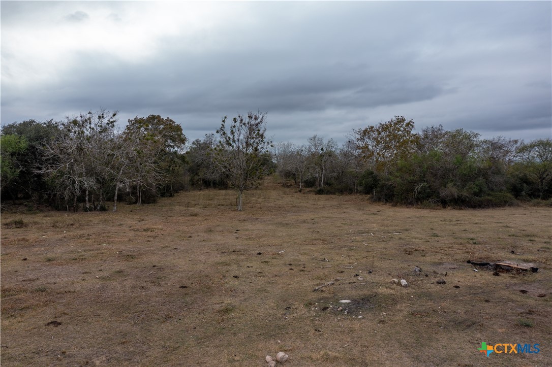 916 Tate Road Property Photo 2