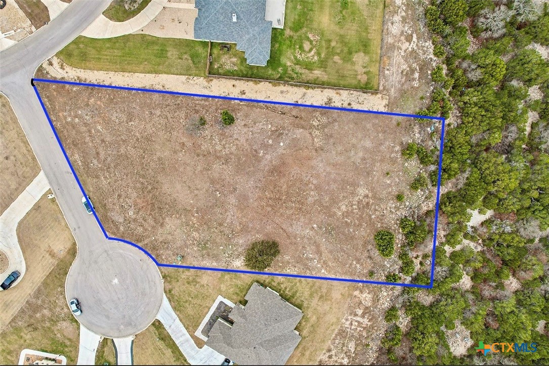 2705 Sun Point Circle Property Photo 1