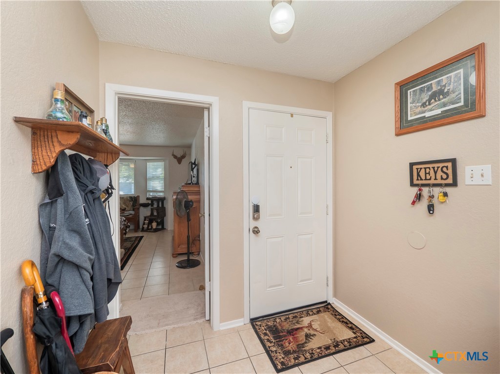2909 Kim Drive Property Photo 3