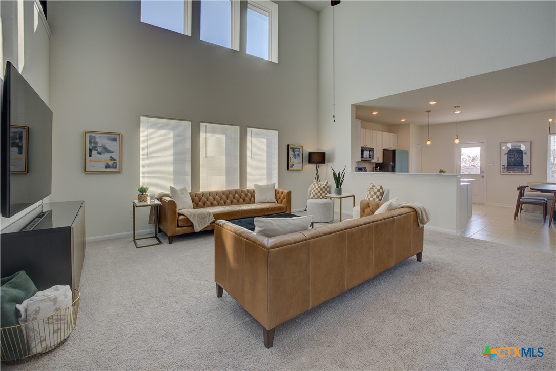 325 Jean Street Property Photo 8