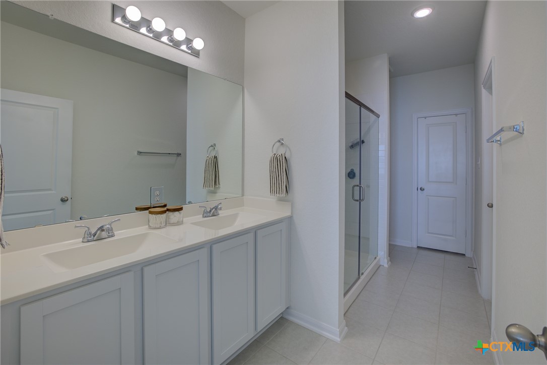 325 Jean Street Property Photo 14
