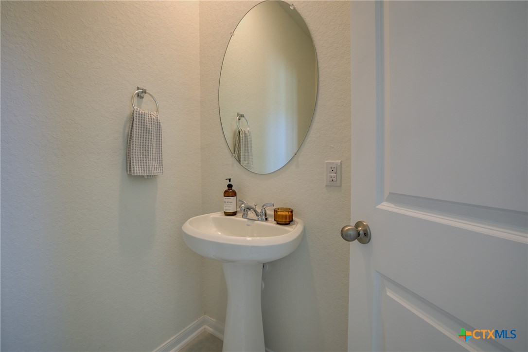 325 Jean Street Property Photo 18