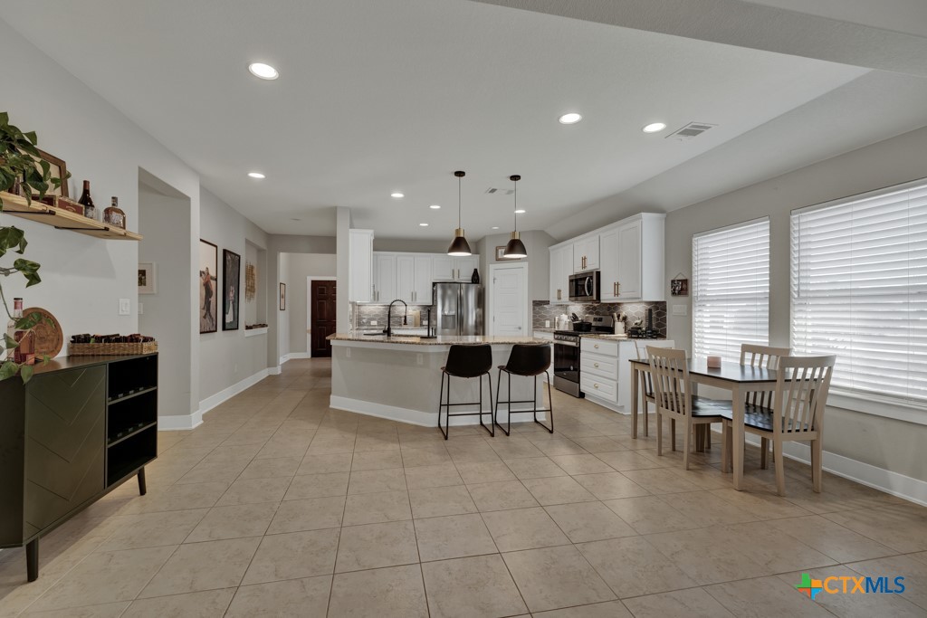 105 Blue Oak Boulevard Property Photo 8