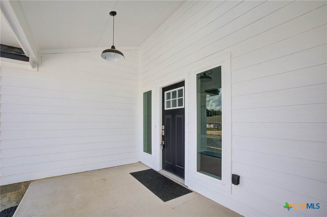 1090 Arcadia Drive Property Photo 5