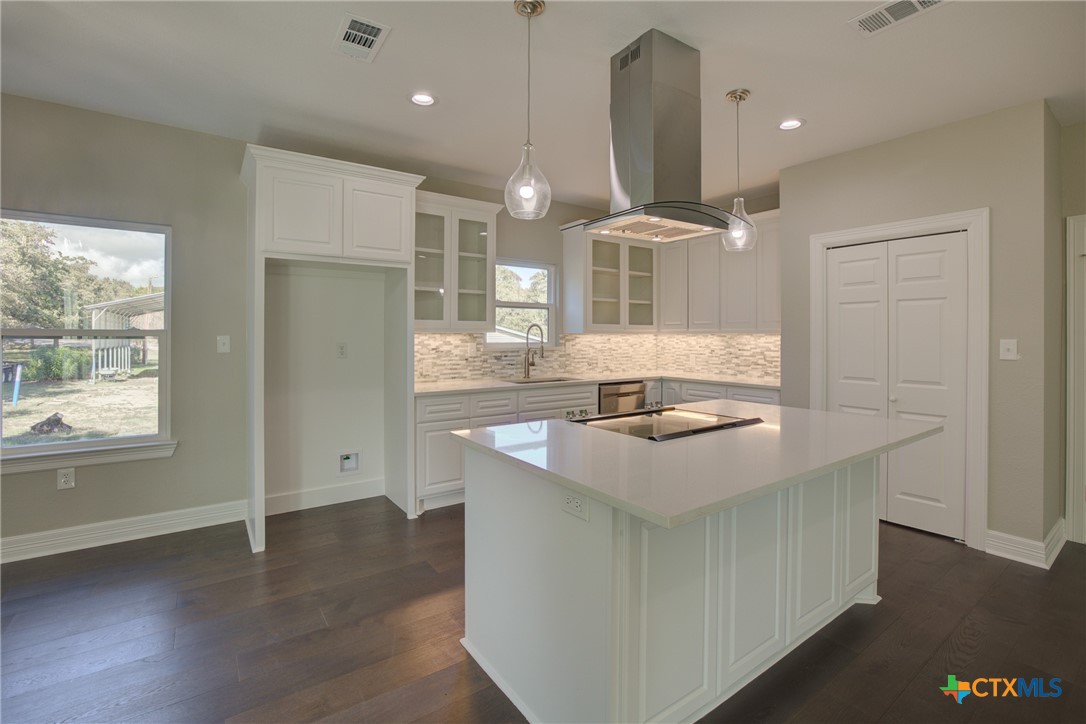 1090 Arcadia Drive Property Photo 16