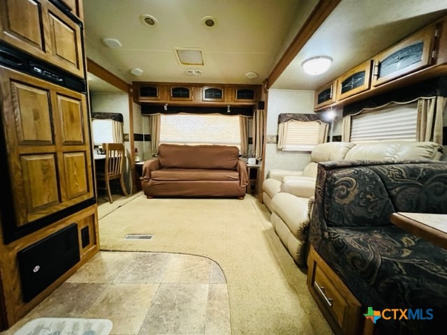 908 W Tyler Avenue Property Photo 2
