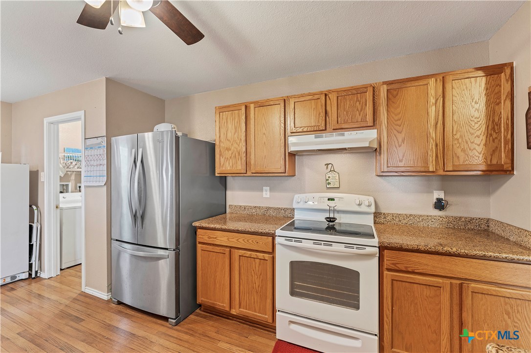 129 Willow Bluff Property Photo 10