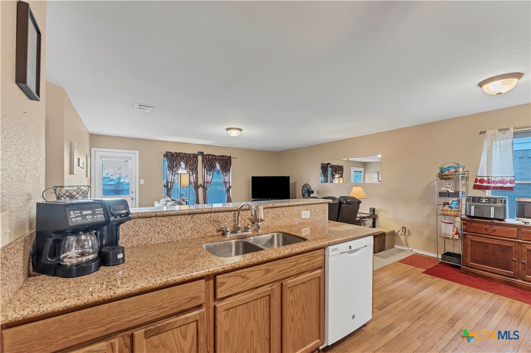 129 Willow Bluff Property Photo 12