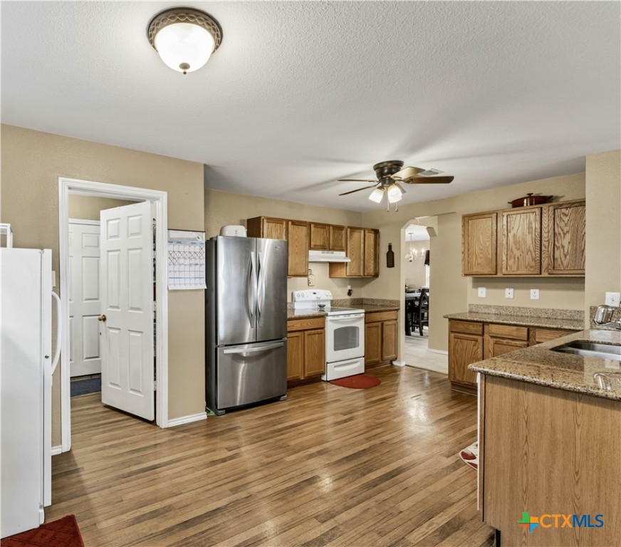 129 Willow Bluff Property Photo 13