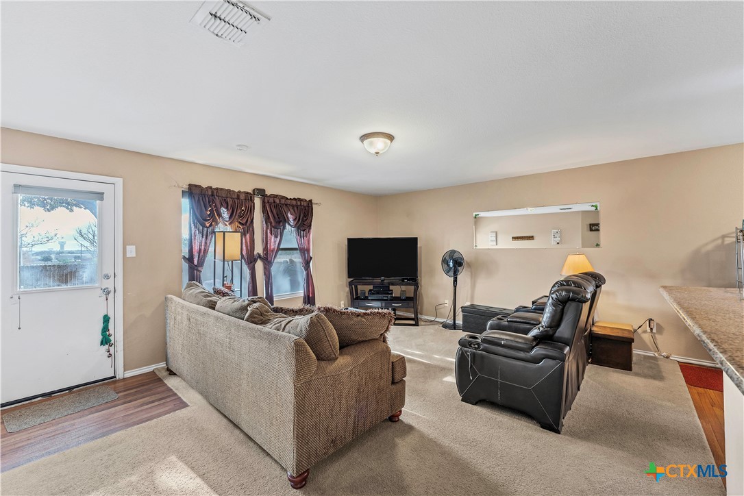 129 Willow Bluff Property Photo 15