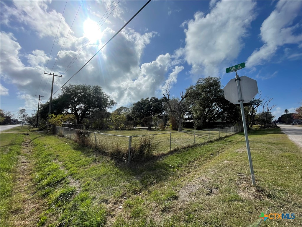 711 4th Street Property Photo 8