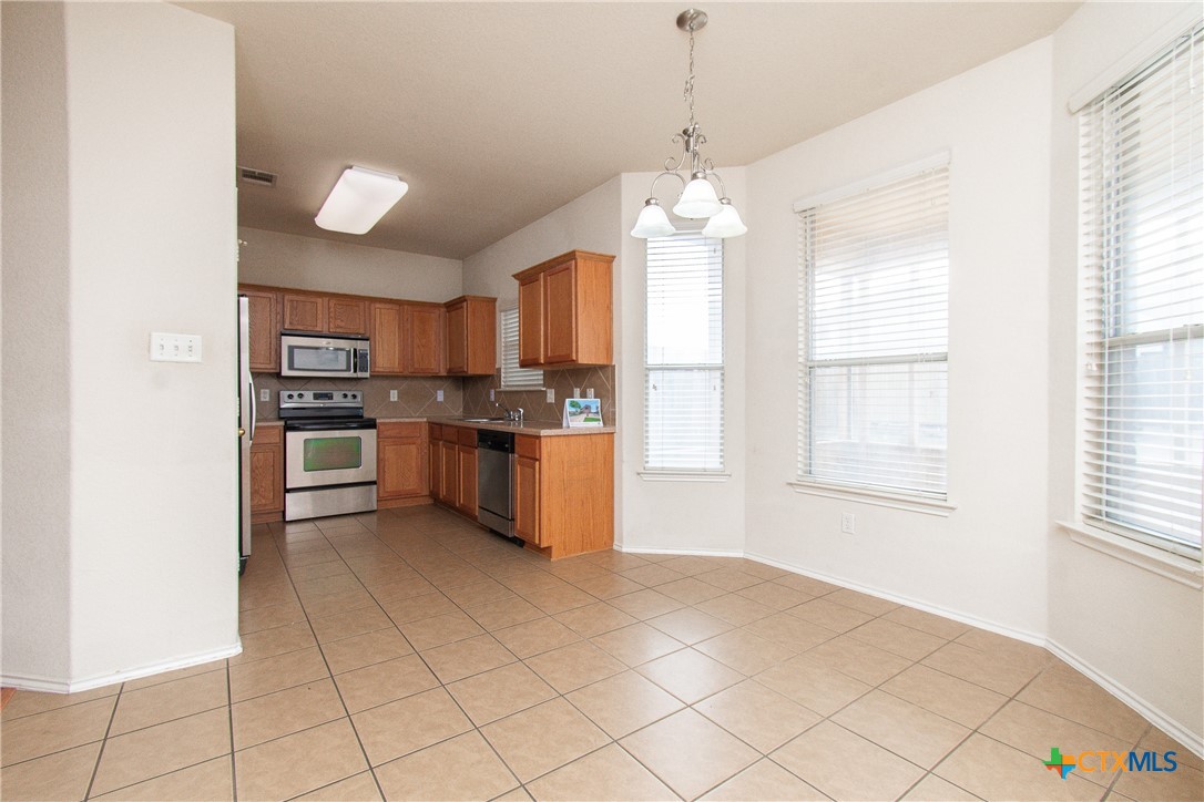 4602 Sydney Harbour Court Property Photo 9
