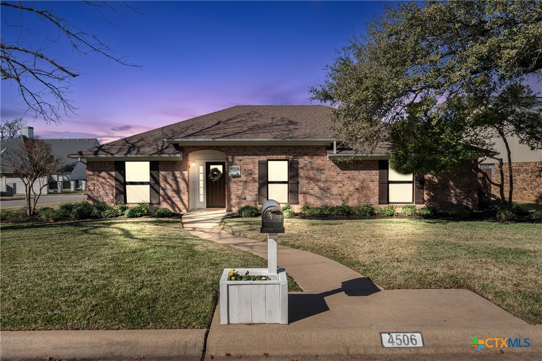 4506 Stagecoach Trail Property Photo 1