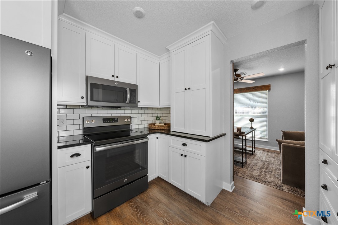 4506 Stagecoach Trail Property Photo 19