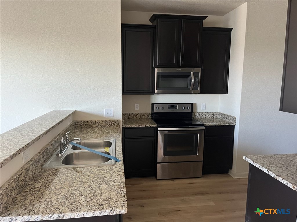 6310 Aster Run Property Photo 11