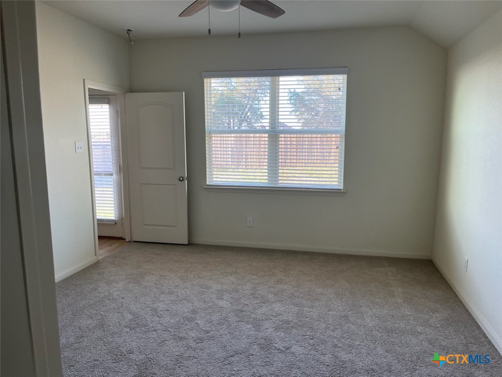 6310 Aster Run Property Photo 17