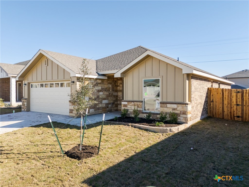 5214 Rose Garden Loop Property Photo 1