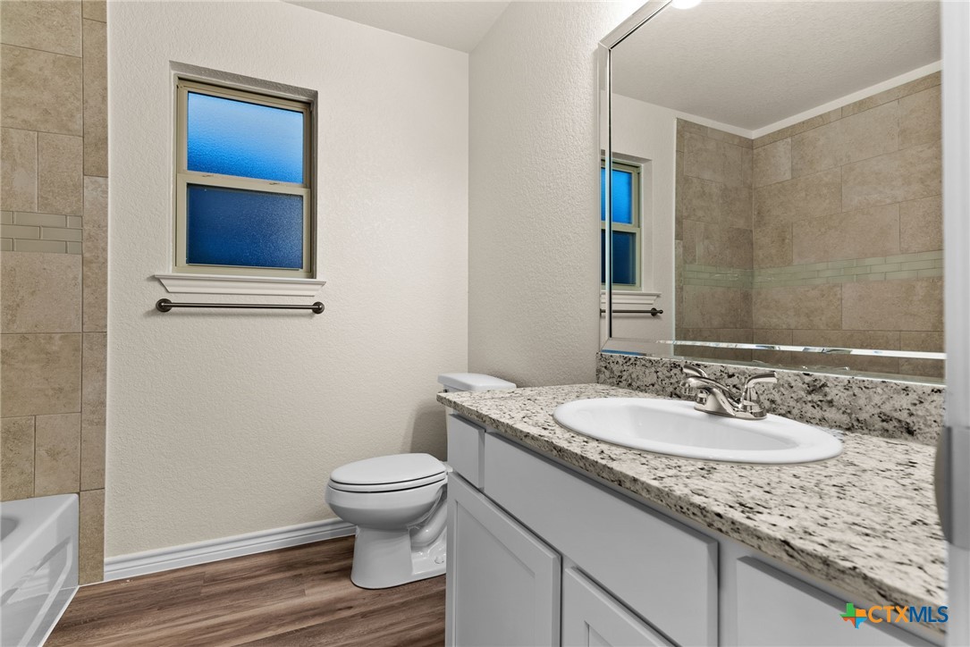 5214 Rose Garden Loop Property Photo 9