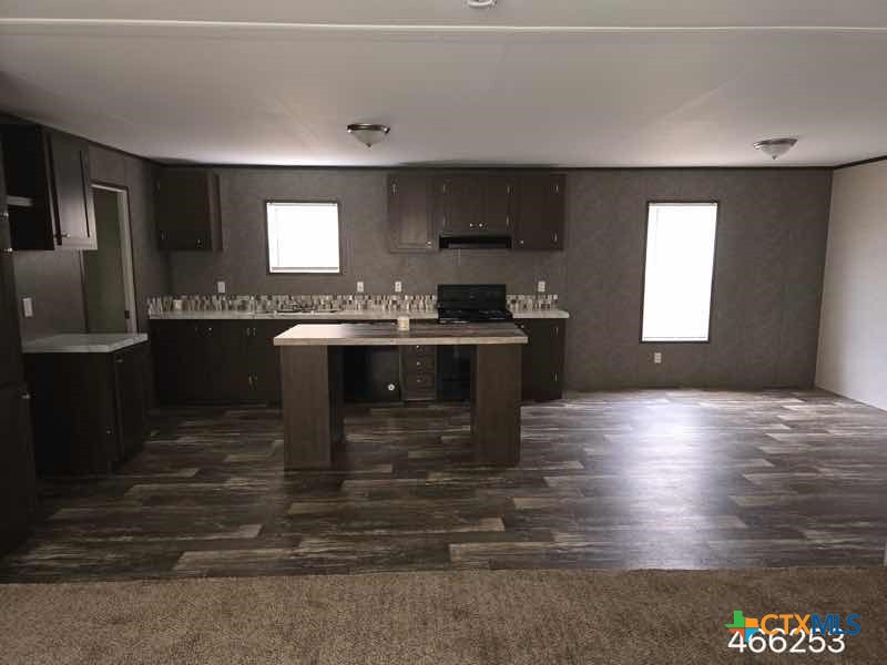 22811 Copper Canyon Drive Property Photo 4