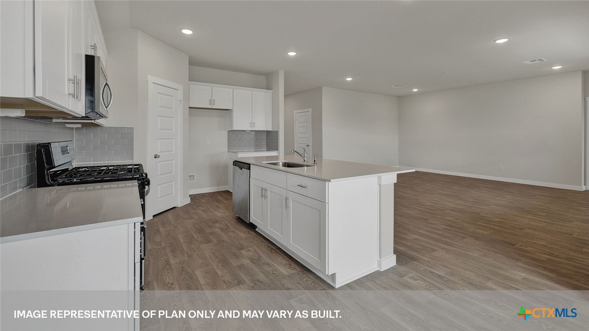 401 Diehl Road Property Photo 19