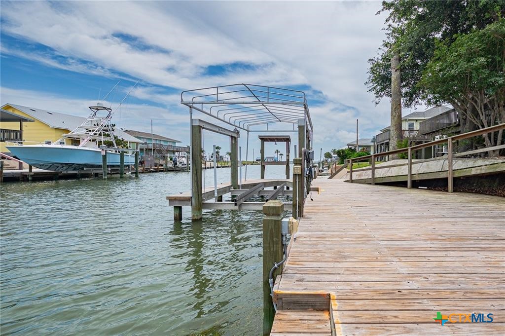246 Starboard Avenue Property Photo 10