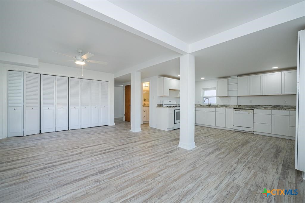 246 Starboard Avenue Property Photo 14