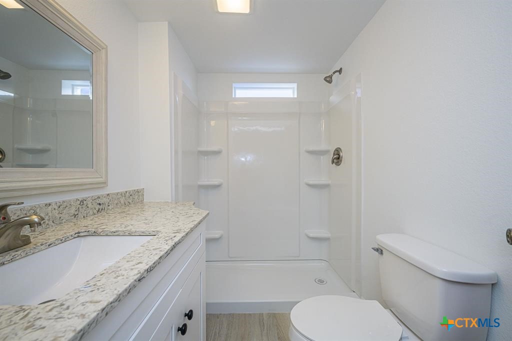 246 Starboard Avenue Property Photo 18