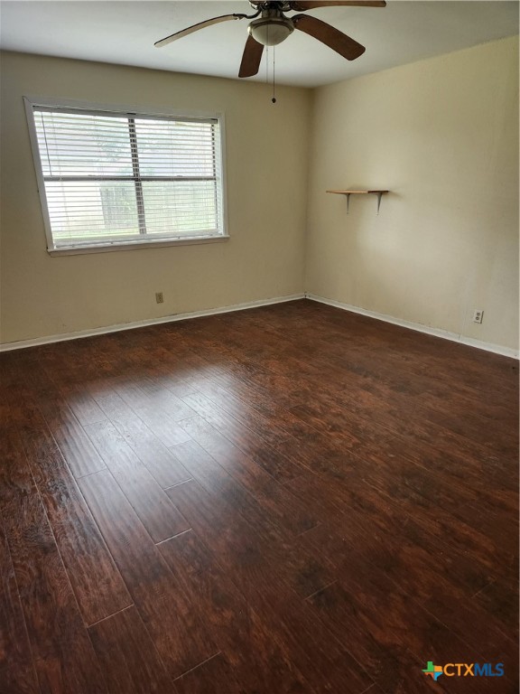 121 Byron Lane Property Photo 10