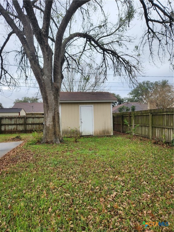 121 Byron Lane Property Photo 13