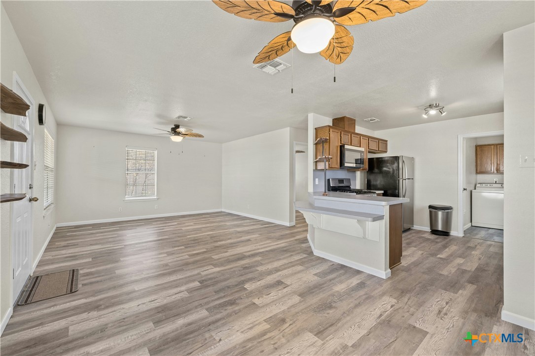 619 W Davilla Street Property Photo 11