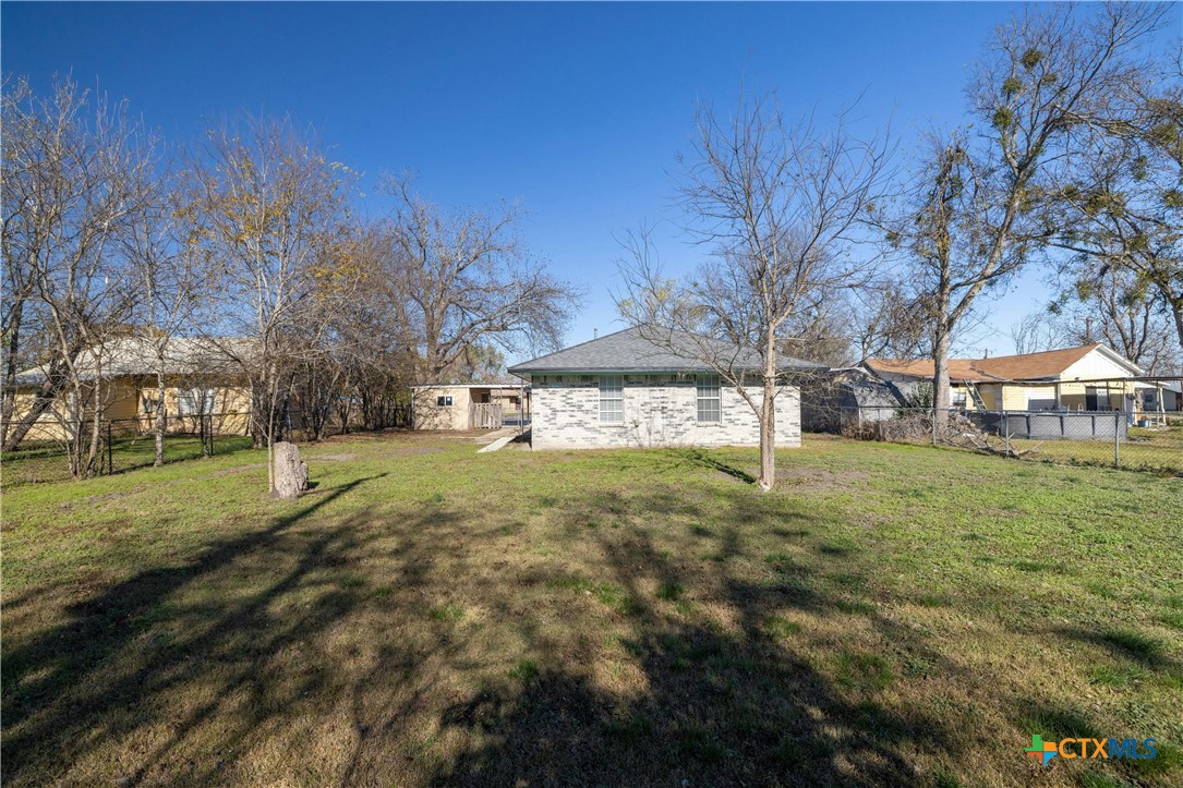 619 W Davilla Street Property Photo 23