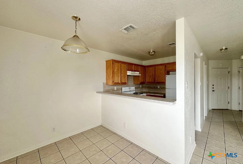 1401 Chips Drive A Property Photo 6